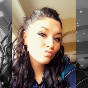 Meet your Posher, Alisha